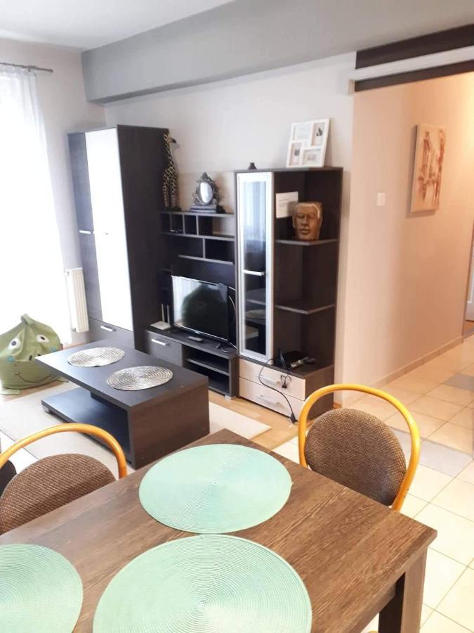 Zoeld Beka Apartmanok Koelcsey I Hajdúszoboszló Exteriör bild