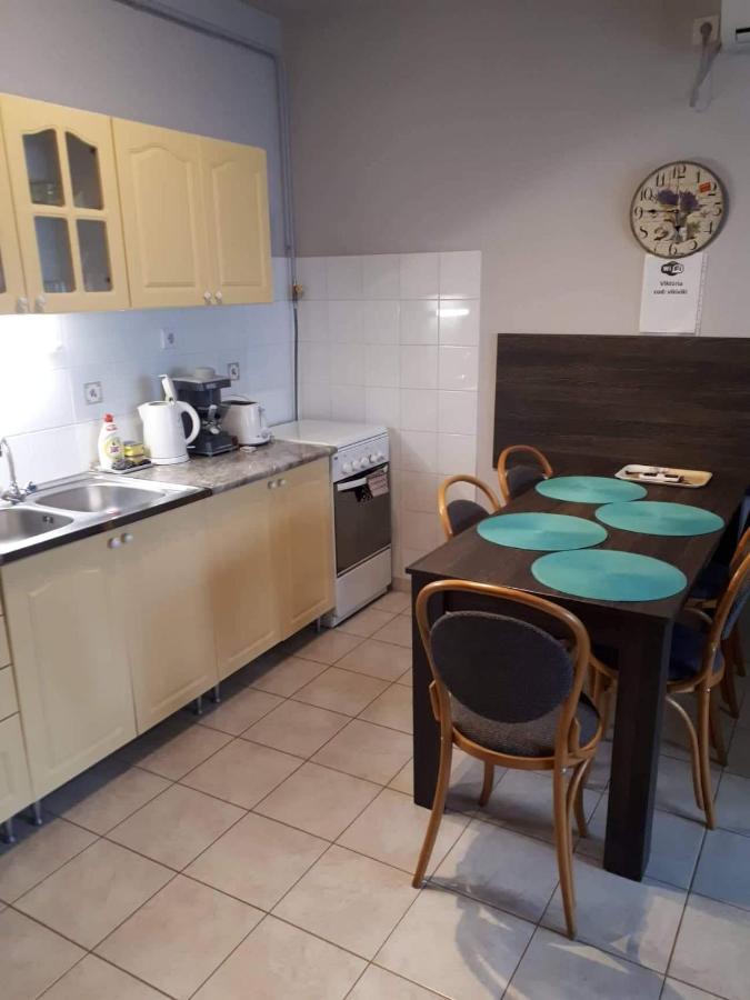 Zoeld Beka Apartmanok Koelcsey I Hajdúszoboszló Exteriör bild